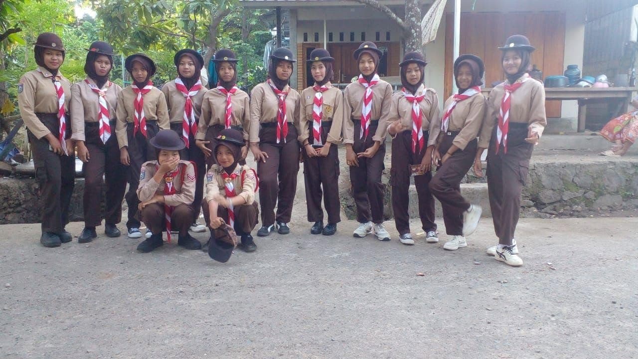 Ekstrakurikuler Pramuka dan Kepemimpinan